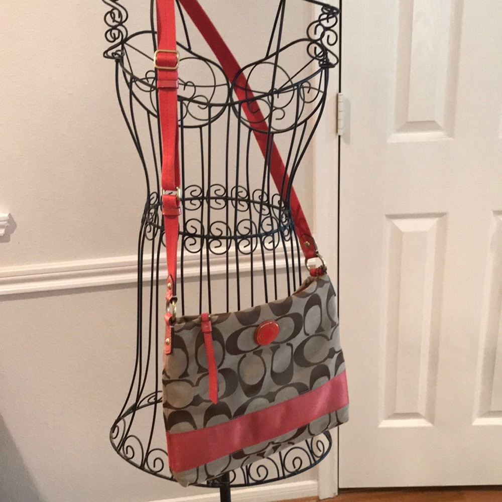 Coach Messenger Large Crossbody-Beige/Coral